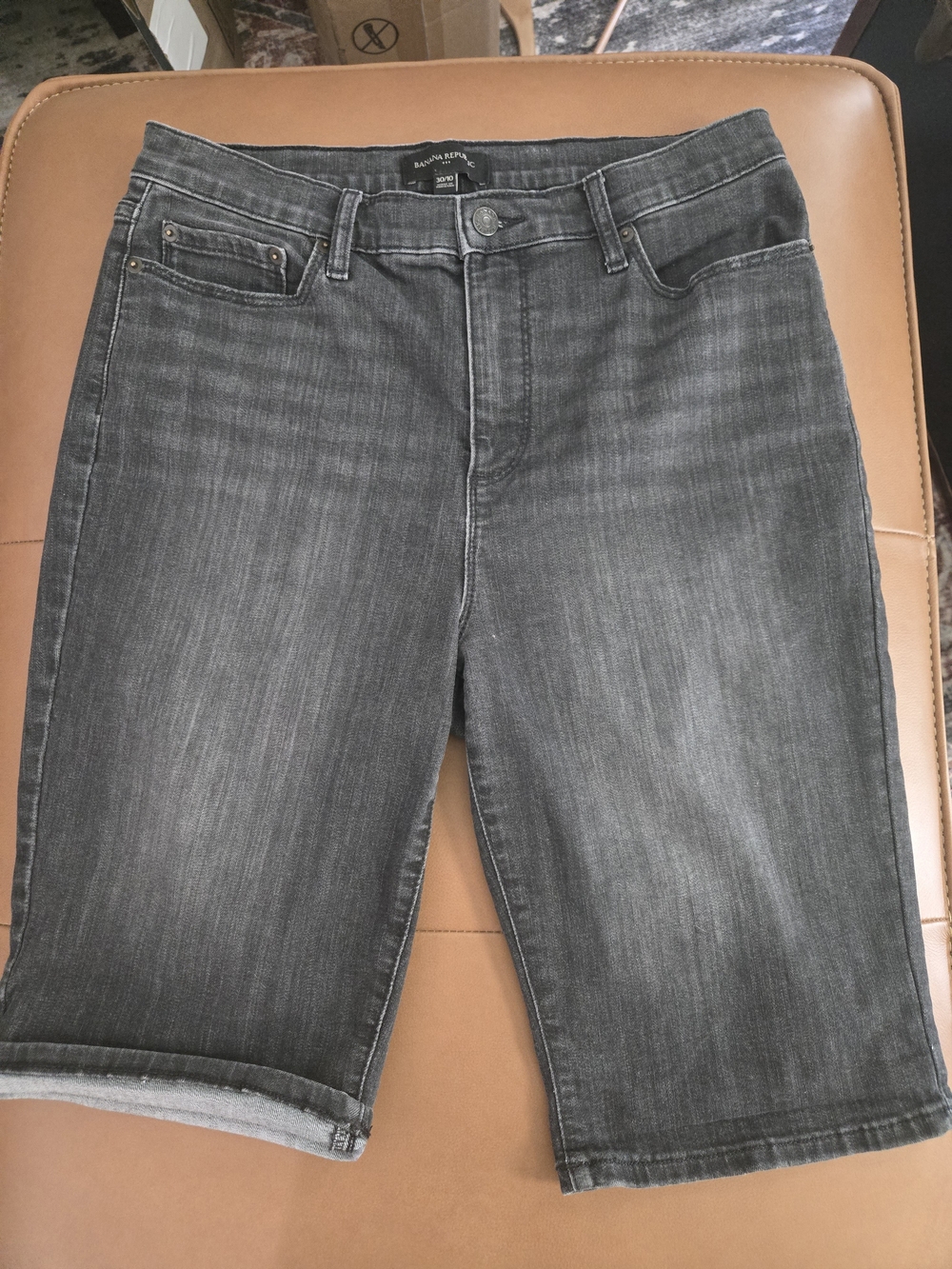 Banana Republic Gray Wash Stretch Denim Bermuda Shorts Women's 30/10